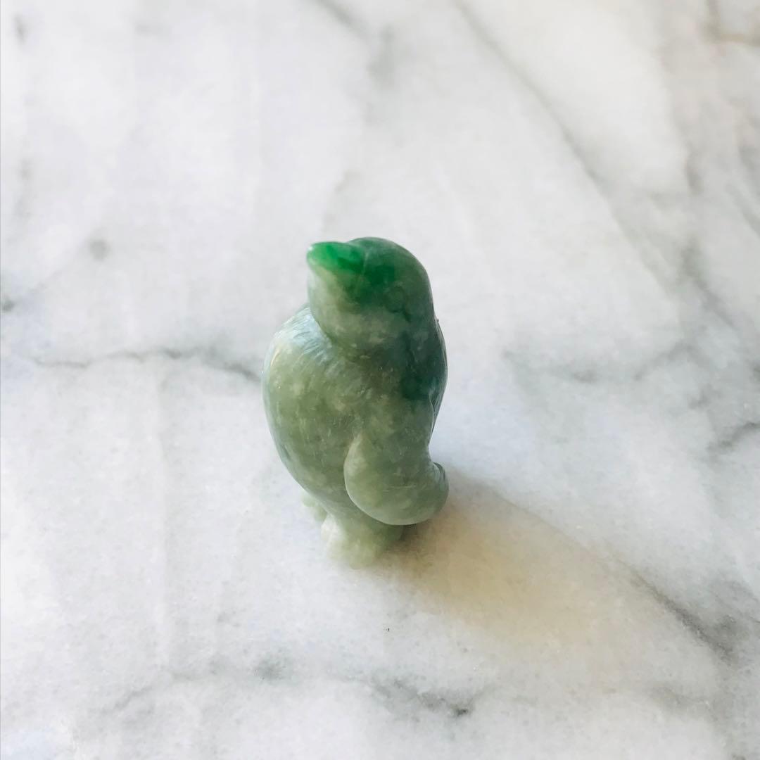 【O2094-001】翡翠　ミャンマー産　彫刻　カービング　置物　ペンギン