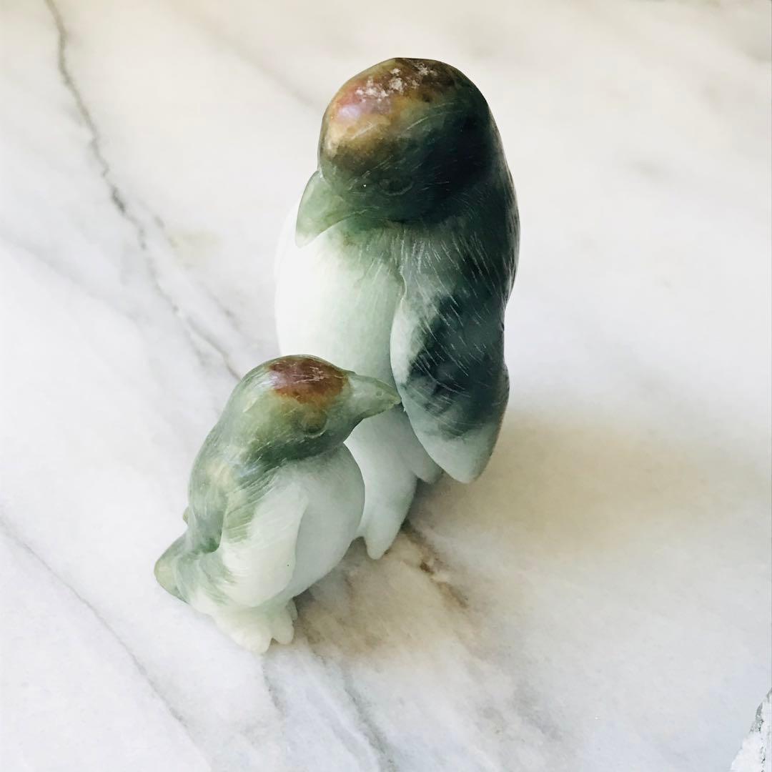 【O2094-001】翡翠　ミャンマー産　彫刻　カービング　置物　ペンギン