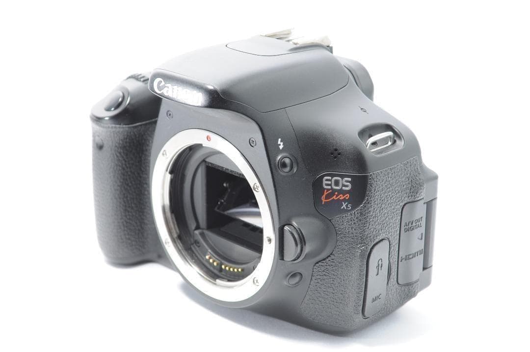 家族も自撮りも綺麗に残せる✨️Canon Kiss X5 ✨届いてすぐに使える