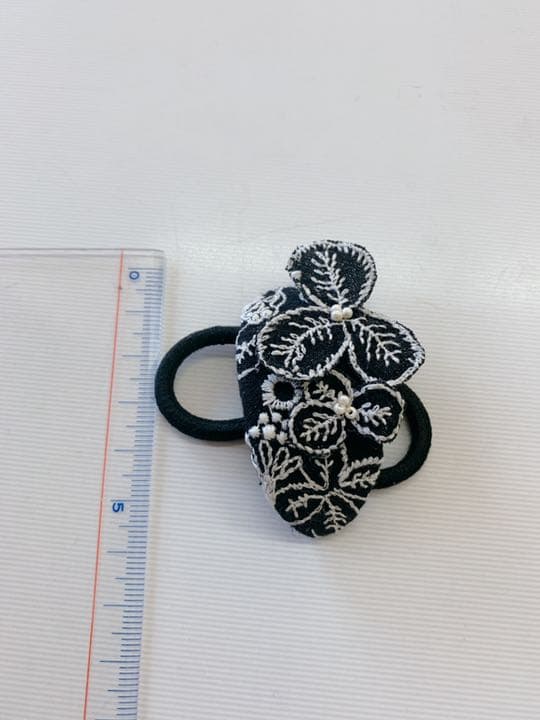 ミナペルホネンハンドメイドヘアゴム