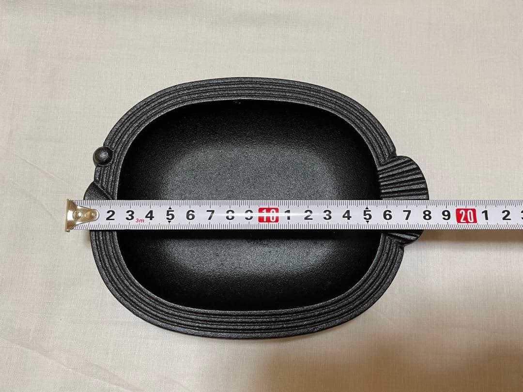 【希少☆未使用品】南部鉄器　木台付き　魚のデザイン　ベイクディッシュ　グリルパン