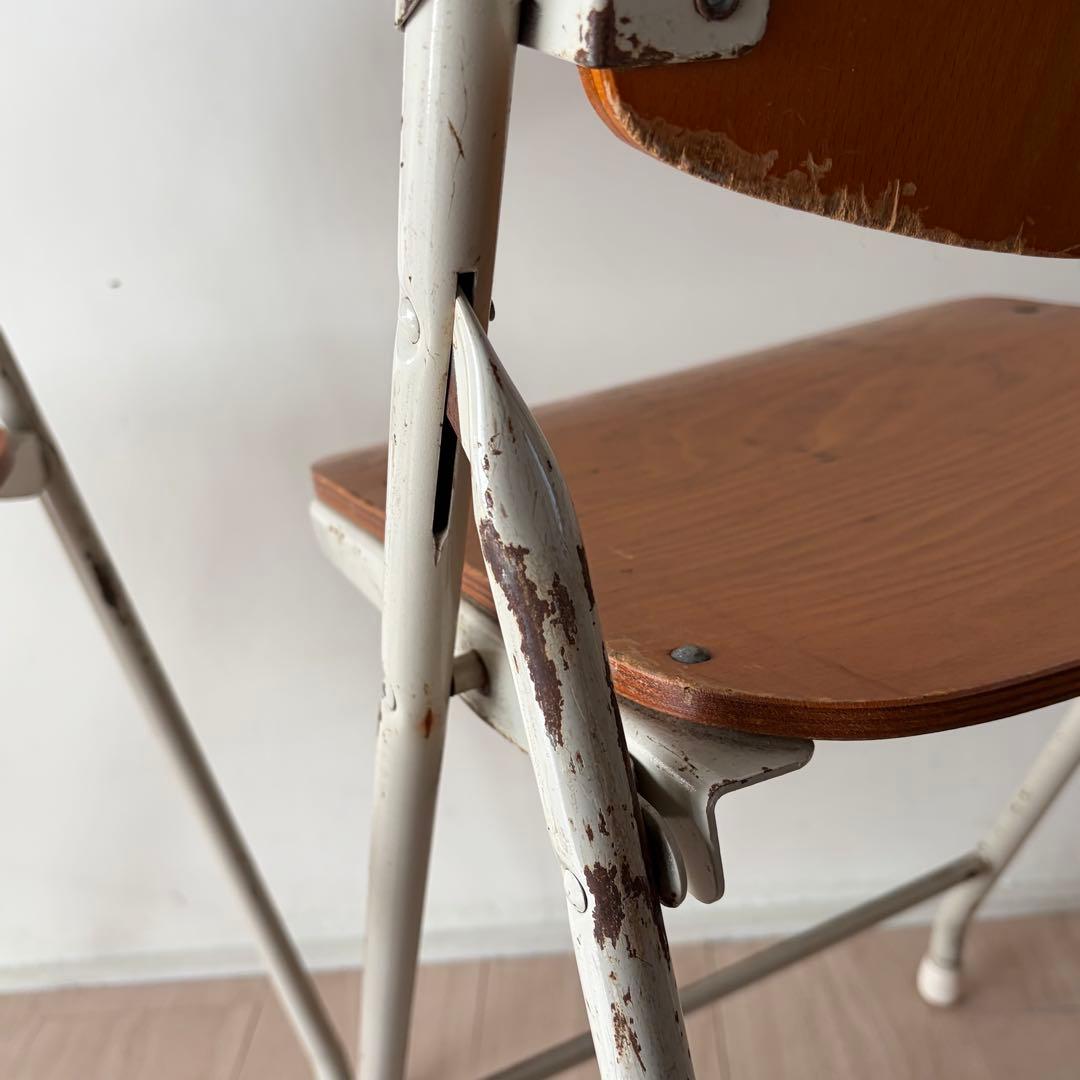 二脚　廃校　スツール　シャビー　折りたたみパイプ椅子　ヴィンテージ　複数あります