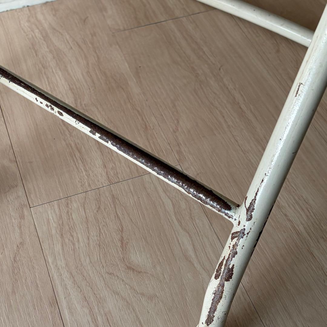 二脚　廃校　スツール　シャビー　折りたたみパイプ椅子　ヴィンテージ　複数あります