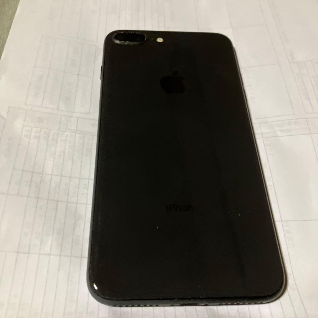 iPhone 8Plus (スペースグレイ)