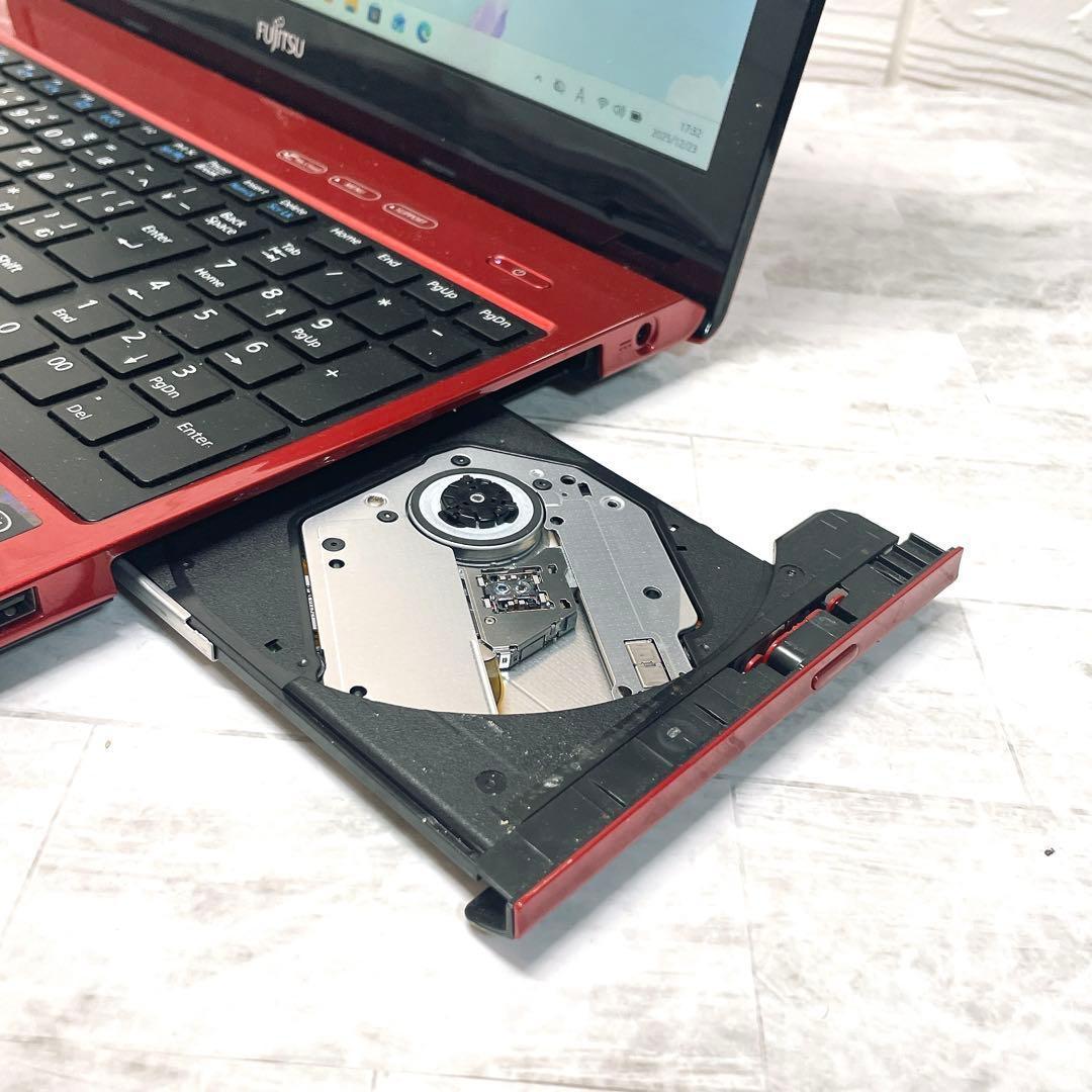 人気色✨美品 ノートパソコン SSD ブルーレイ カメラ win11 8GB