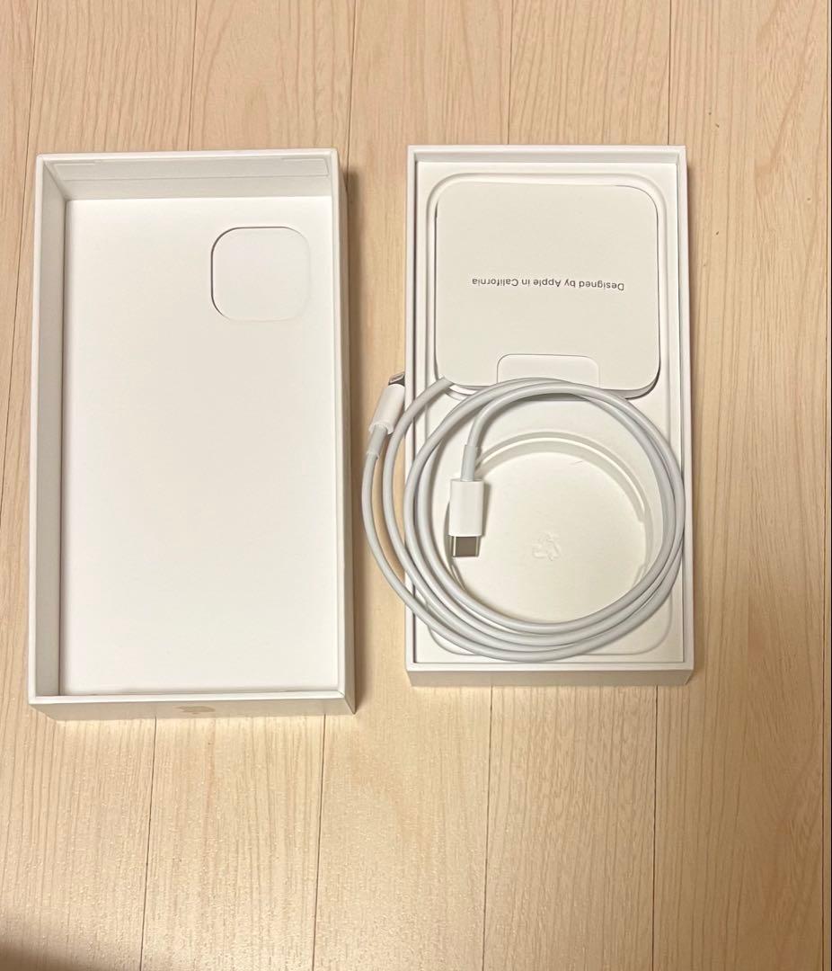 iPhone13 SIMフリー　値下げ中