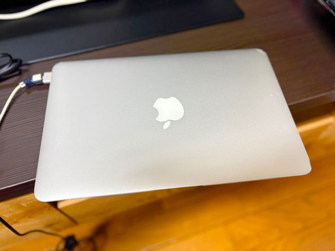 【美品】MacBookAir13インチ2015 / 4GB / 128GB /