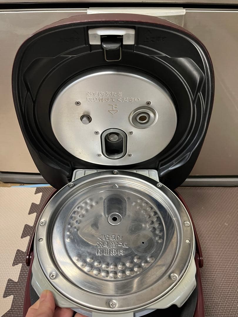 東芝　真空IH炊飯器　炊飯ジャー　RC-10VRK