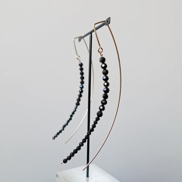 クリスタルピアス（ブラックゴールド）