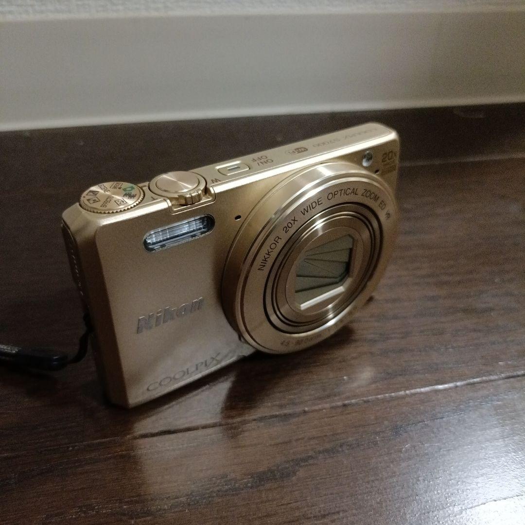 Nikon COOLPIX ゴールド 20倍光学ズーム