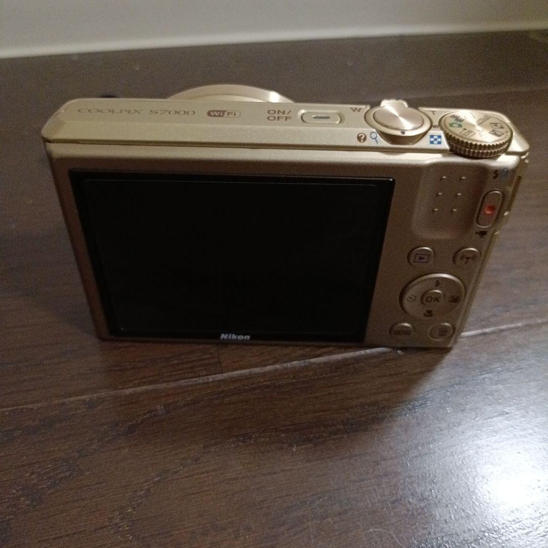 Nikon COOLPIX ゴールド 20倍光学ズーム