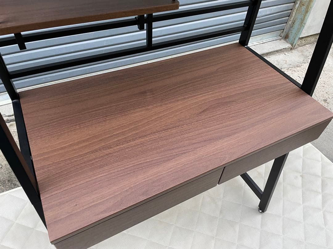 近隣配達可能　ニトリ　省スペースデスク　ラボーロ93 机