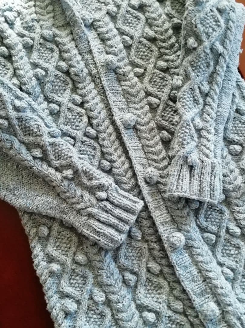 ハンドメイド　フード付きジャケット　アラン模様　ソフトドネガル