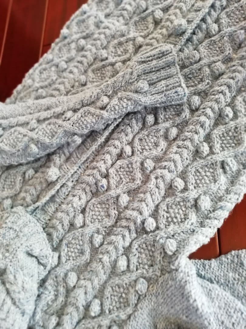 ハンドメイド　フード付きジャケット　アラン模様　ソフトドネガル