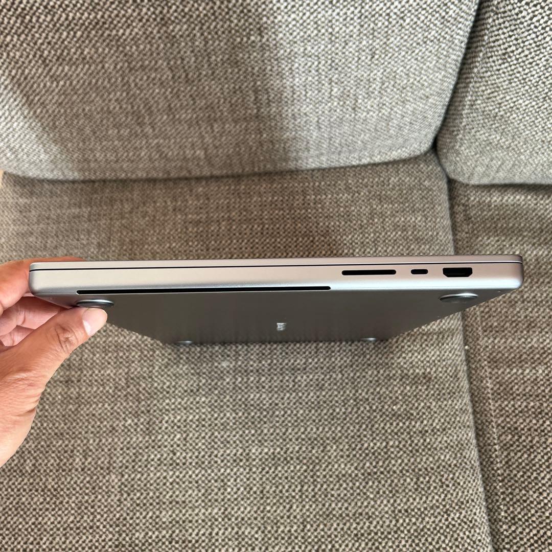 美品　MacBookPro 16インチ2021 M1 16/500GB 16コア