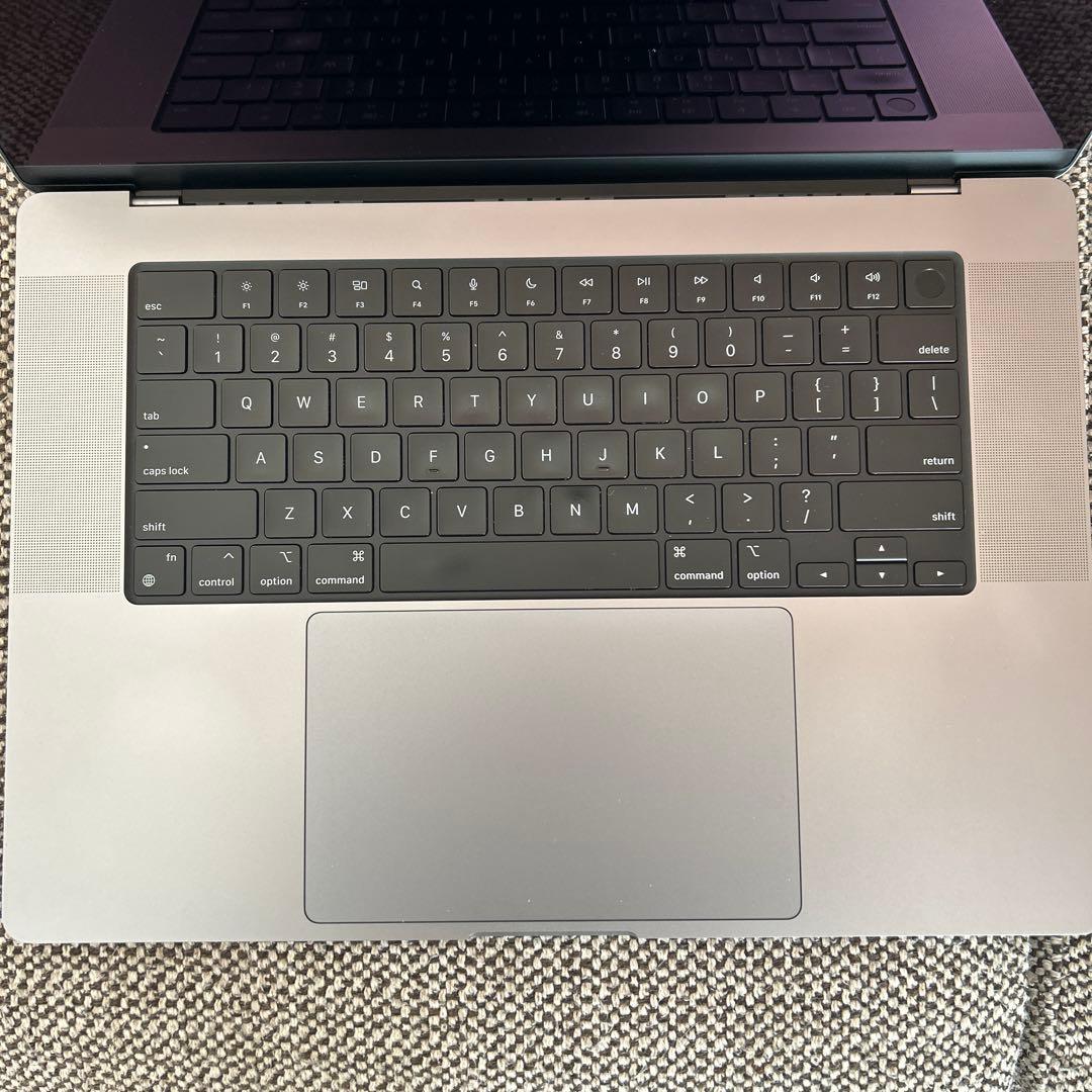美品　MacBookPro 16インチ2021 M1 16/500GB 16コア