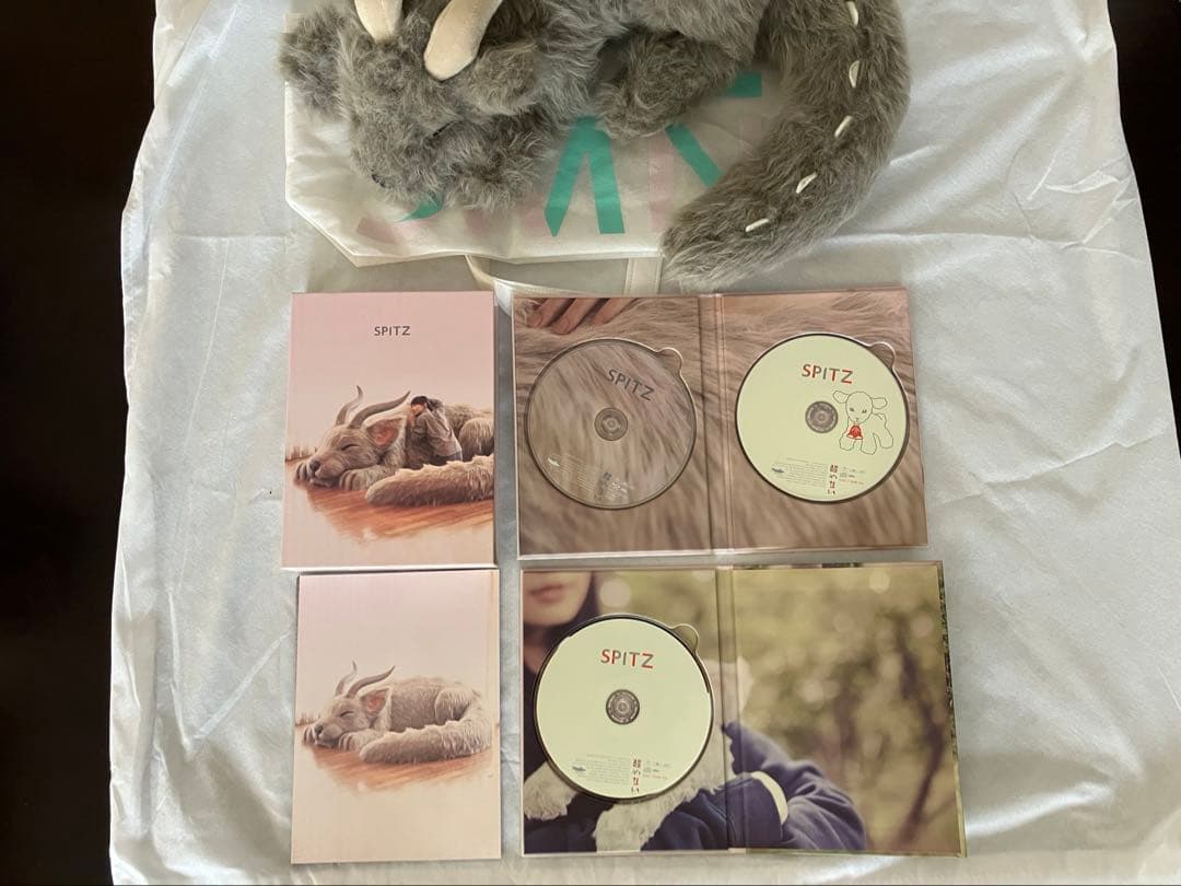 Spitz”もにゃもにゃ”ぬいぐるみと”醒めない”CD、Blu-rayセット