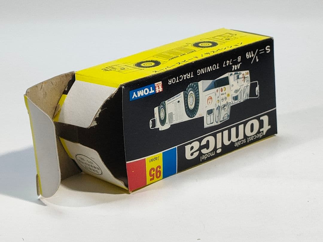 黒箱トミカ 95 JAL日本航空ジャンボ牽引車　美品　日本製