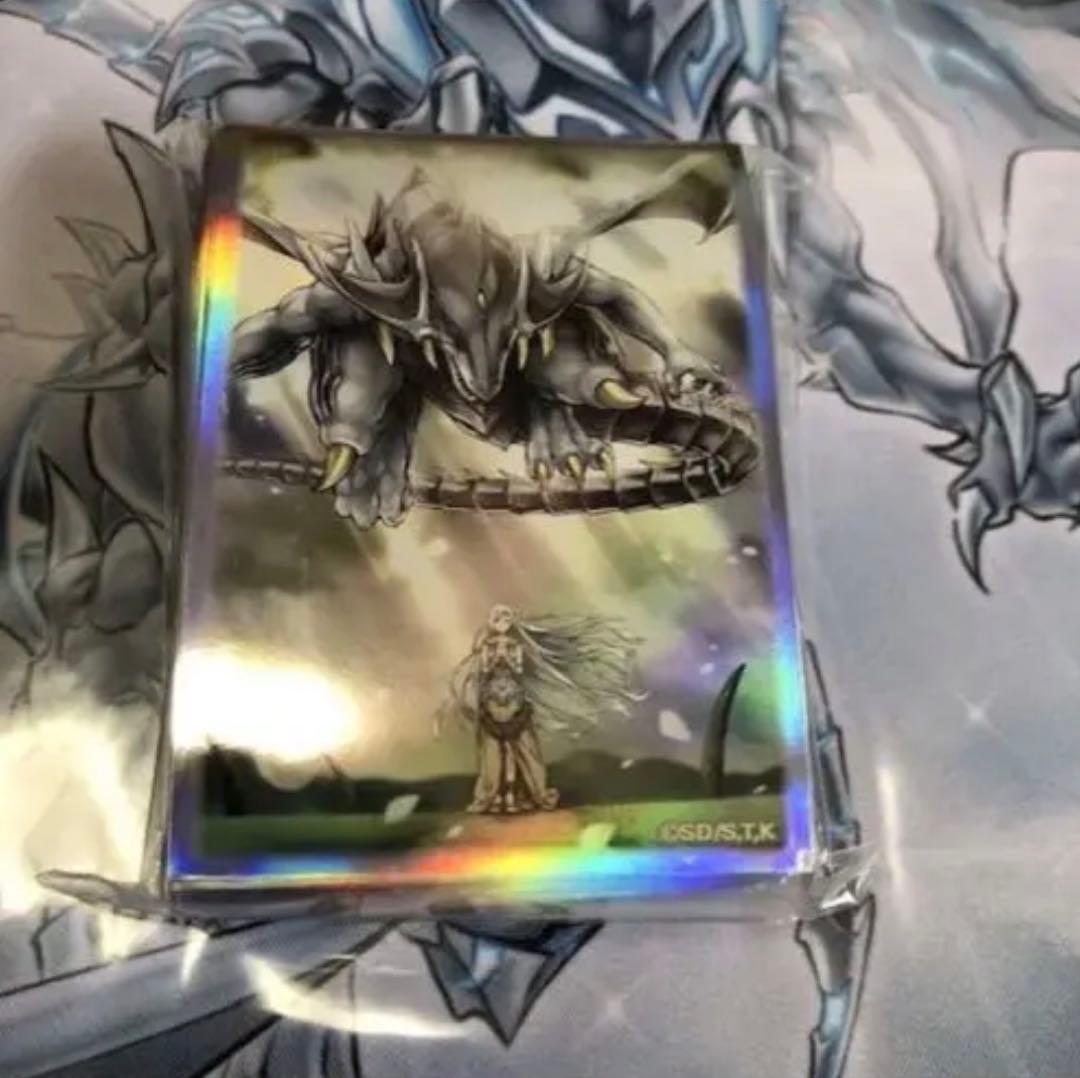 【遊戯王】遊戯王の日 プレイマット、スリーブ　ブルーアイズ