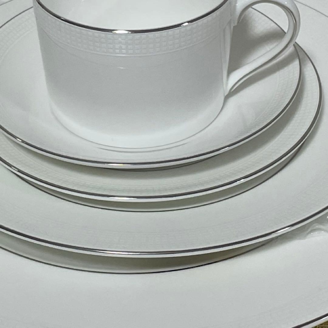  VERA WANG お皿セット　ティーカップ＆ソーサー