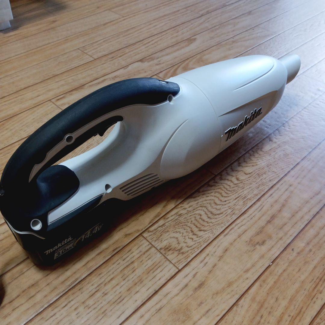 マキタ14.4V充電式クリーナCL140FD 純正バッテリ、充電器、サイクロン付