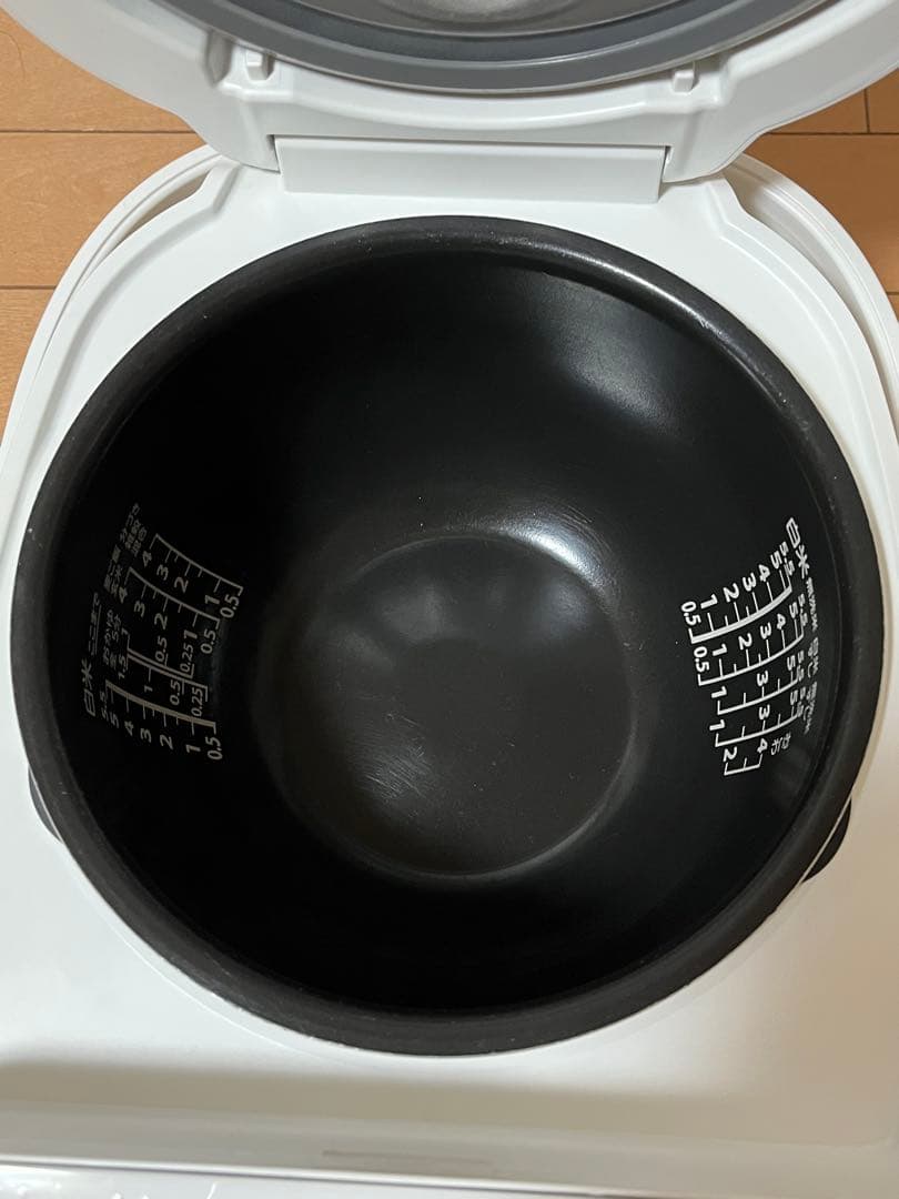 東芝 RC-10HR IH炊飯器 5.5合 炊き◆備長炭ダイヤモンド釜◆