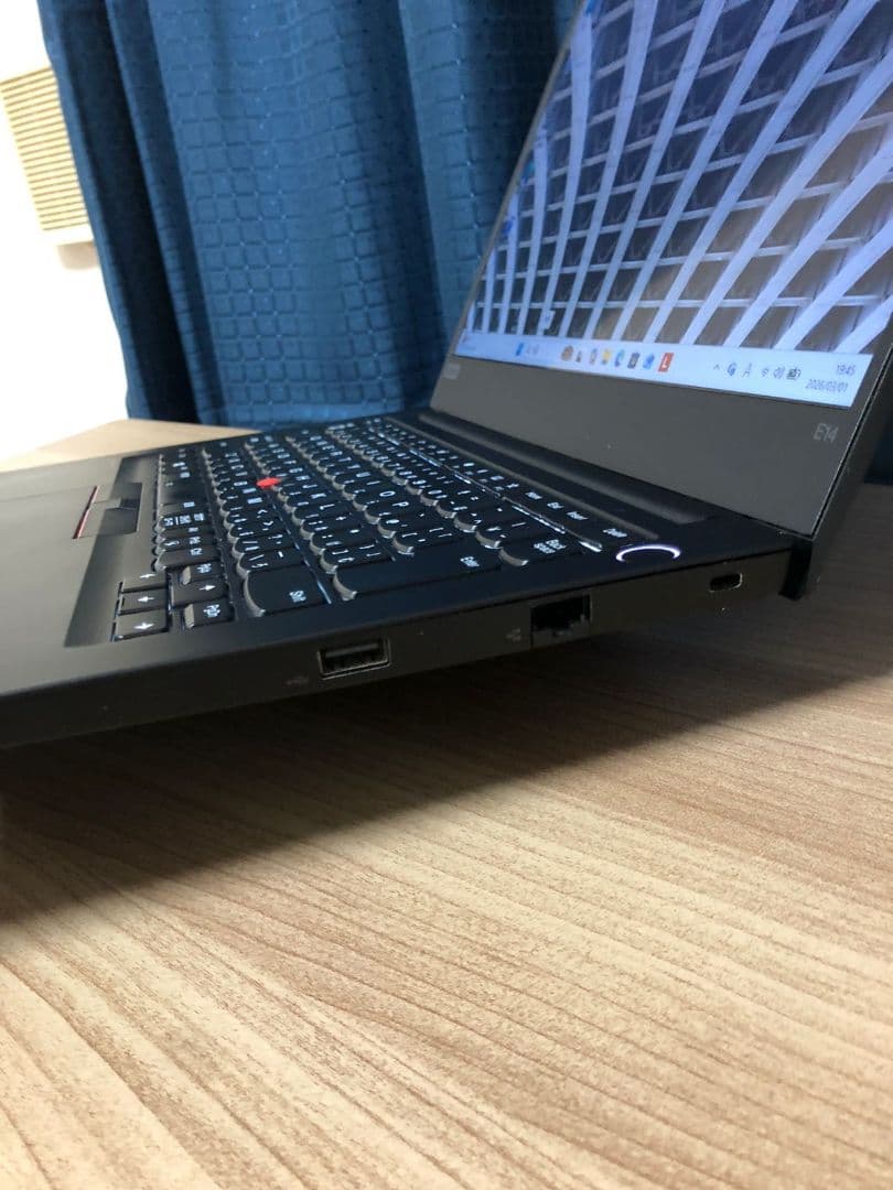 Lenovo ThinkPad E14 Windows 11 本体
