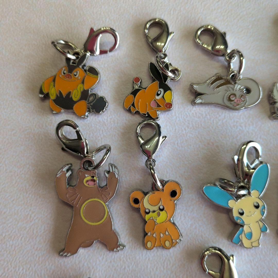 33個◇ポケモン全国ずかんメタルチャーム◇まとめ売り　セット　大量