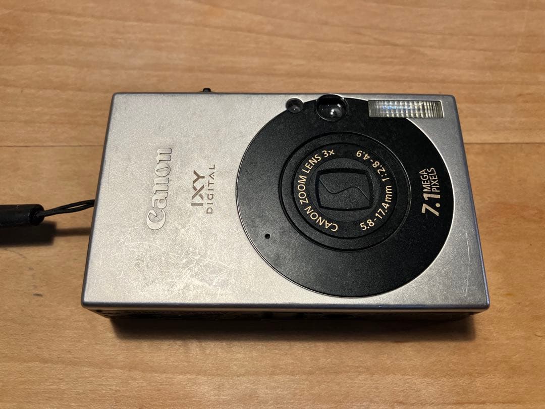 Canon IXY DIGITAL 10 512MBメモリーカード付きコンデジ