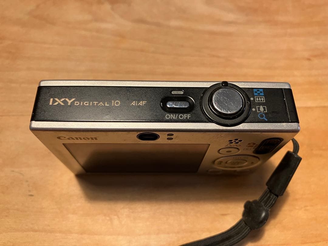 Canon IXY DIGITAL 10 512MBメモリーカード付きコンデジ