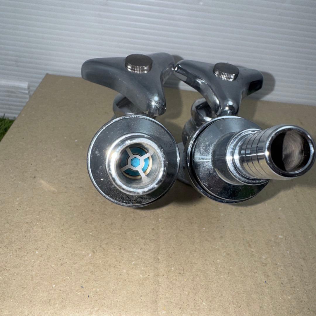 金属製シルバー蛇口2個セット L字型散水用バルブ ［2273］