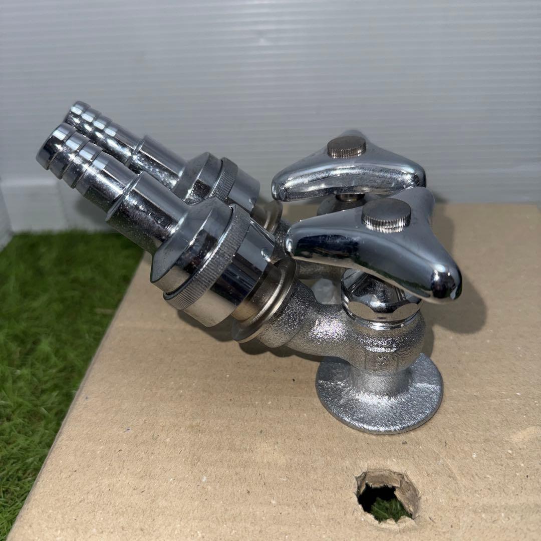 金属製シルバー蛇口2個セット L字型散水用バルブ ［2273］