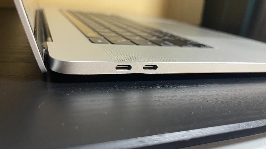 MacBook Pro 2019 シルバー 16 i7 16GB 512GB