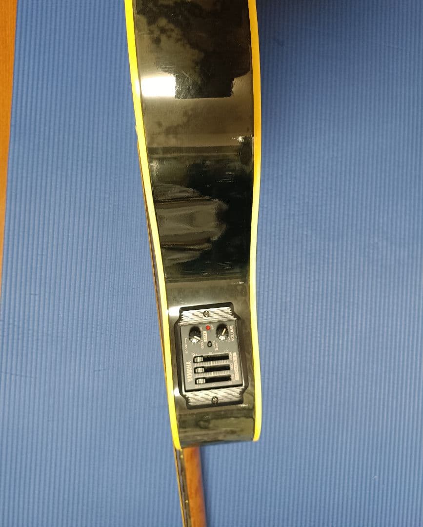 YAMAHA APX エレアコ ハードケース付 傷、変色あり