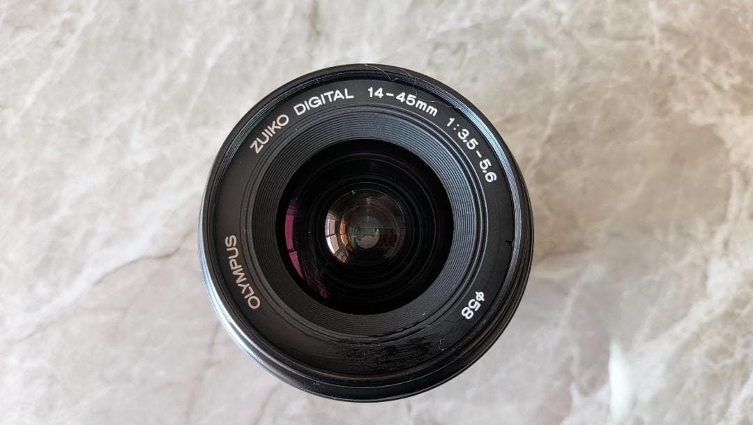 【専用出品】Olympus E-300 ミラーレスカメラ 本体＋レンズ　おまけ付