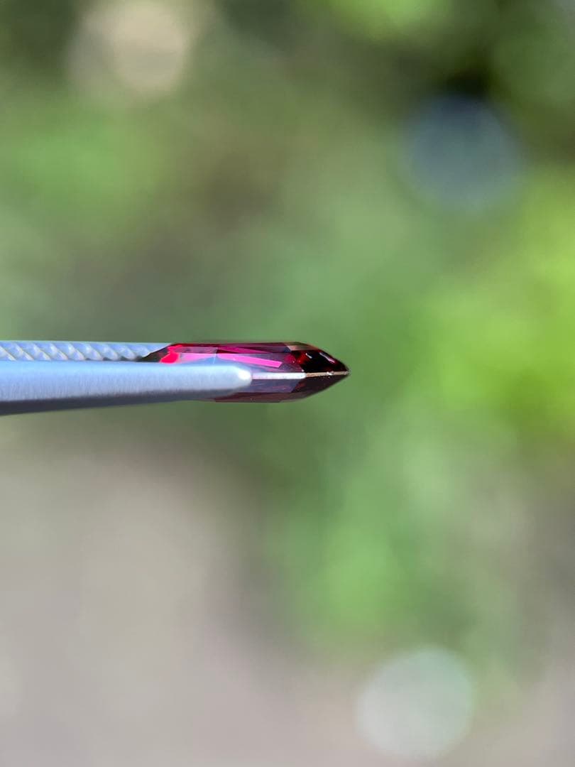 ロードライトガーネットルースペアー2ctRhodolite Garnet