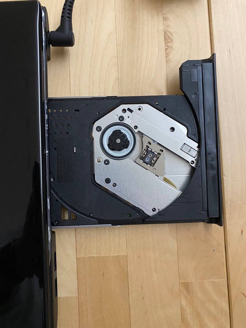 NEC LaVie S LS350/NSB-J 2013年モデル 15.6型