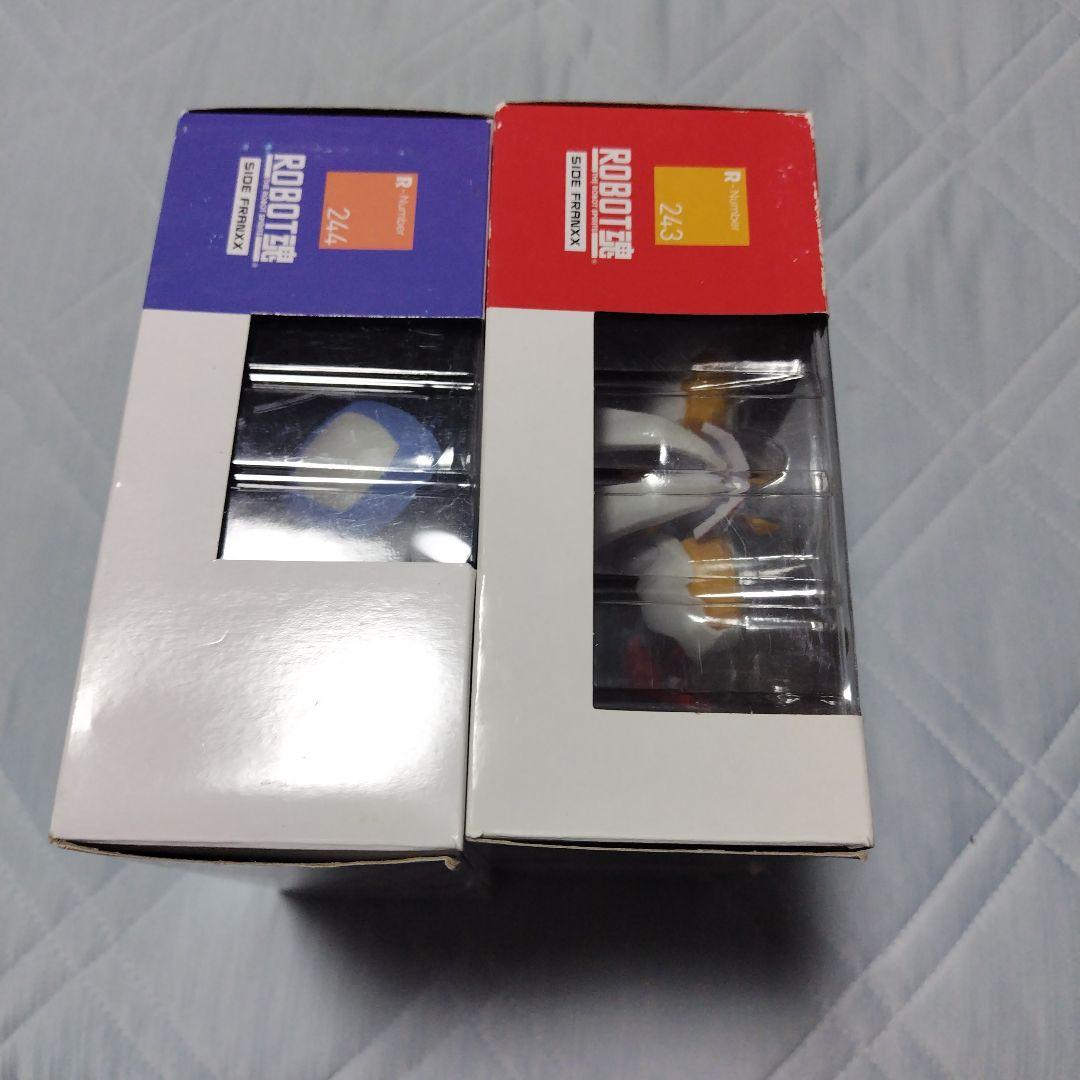 SHFiguartsゼロツー・イチゴ ROBOT魂ストレチア・デルフィニウム