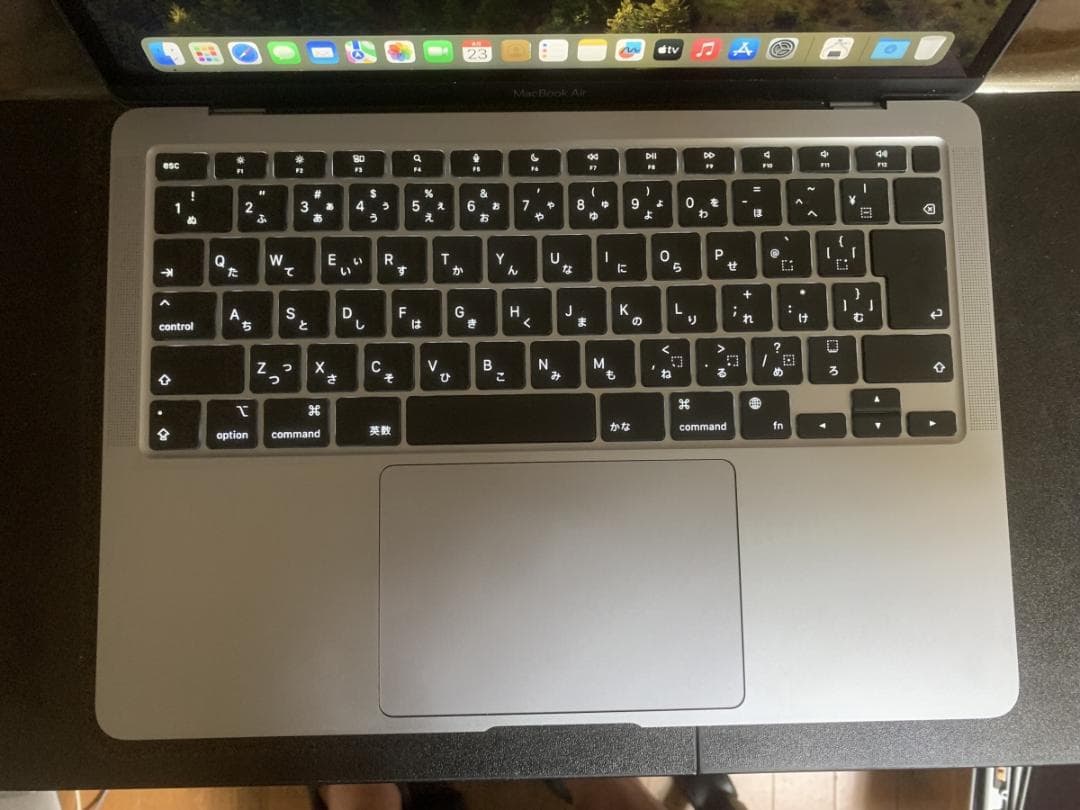 極美品 MacBook Air A2337 2020 M1/8GB/256GB