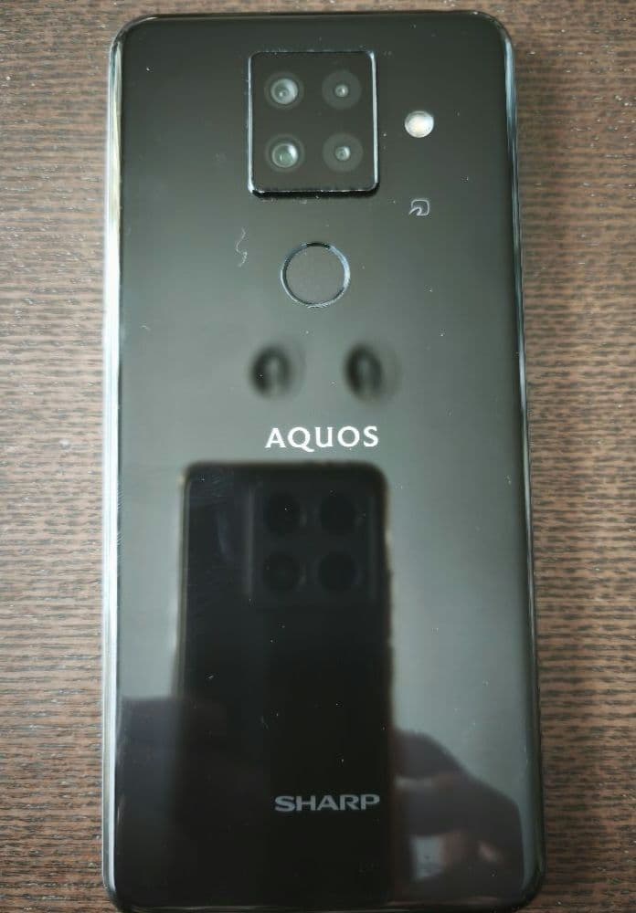 シャープAQUOS sence4plusブラック
