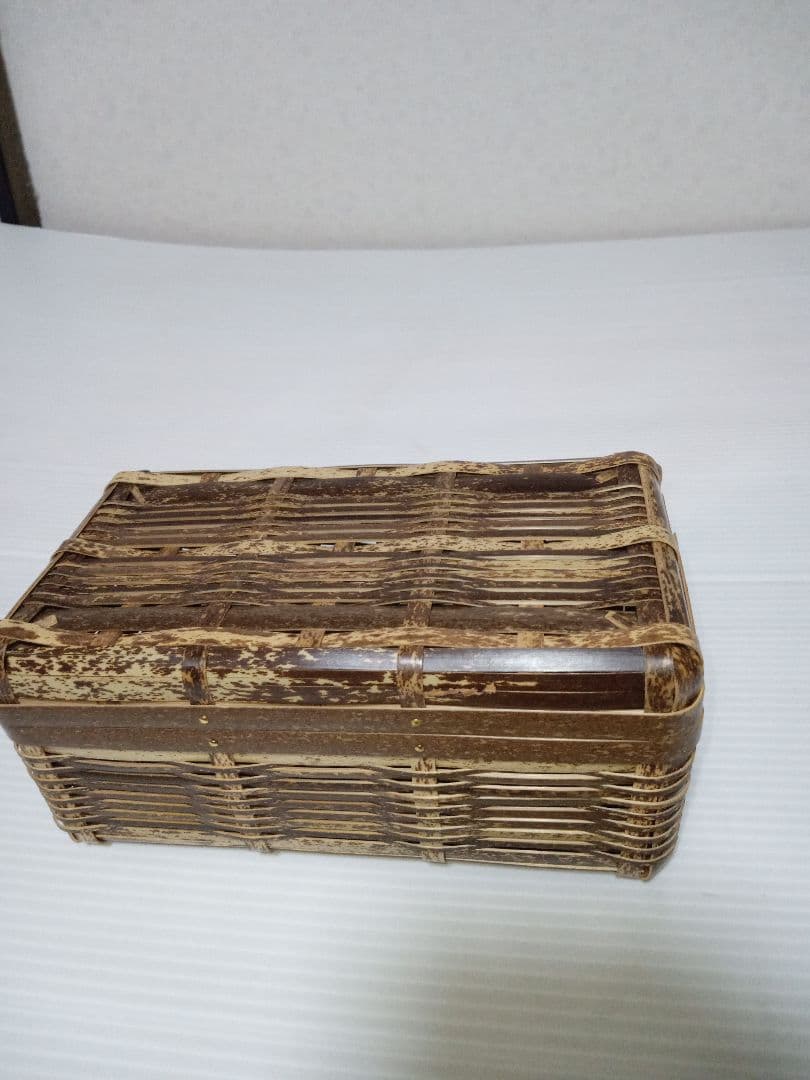 竹製蓋付きバスケット 　小物入れ　お弁当箱にも♪