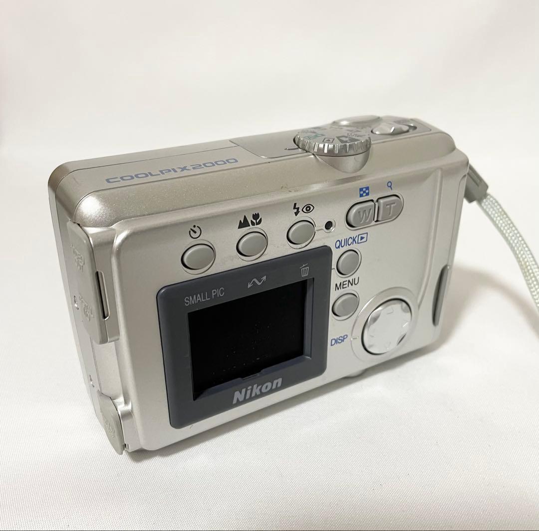 【完動品】Nikon Coolpix 2000 デジタルカメラ 動作確認済み