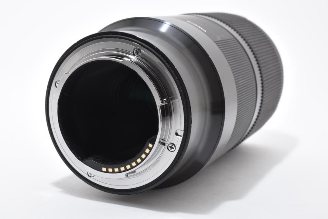 SIGMA シグマ 70mm F2.8 DG MACRO Art Sony