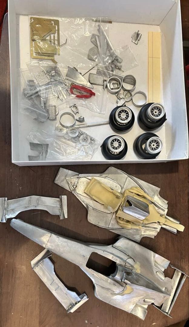 超貴重レア1/12 FerrariF2000メタルキット タバコデカール付