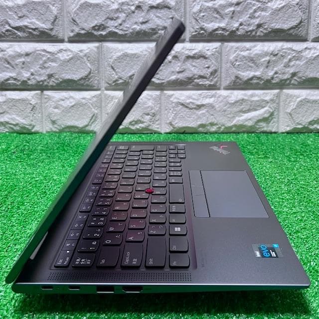 2022年製《ほぼ未使用級》プレミアム2in1コンバーチブル！ Lenovo