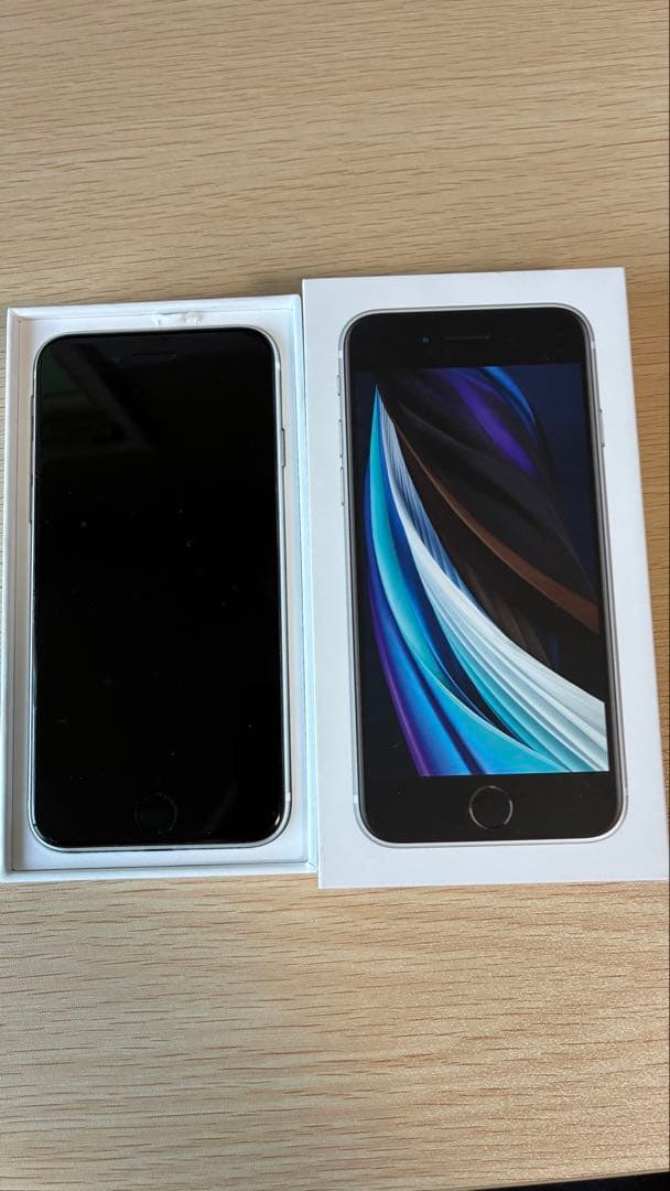 ㊹iPhone SE 第2世代 128GB ホワイト SIMフリー画面小傷多数