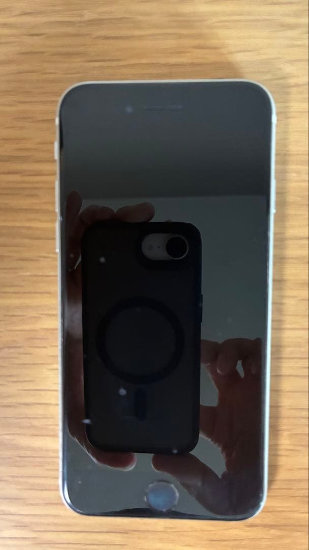 ㊹iPhone SE 第2世代 128GB ホワイト SIMフリー画面小傷多数