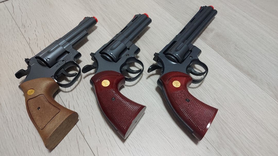 極美品　クラウンモデル　エアーリボルバー　3機種セット　コルトパイソン　M19