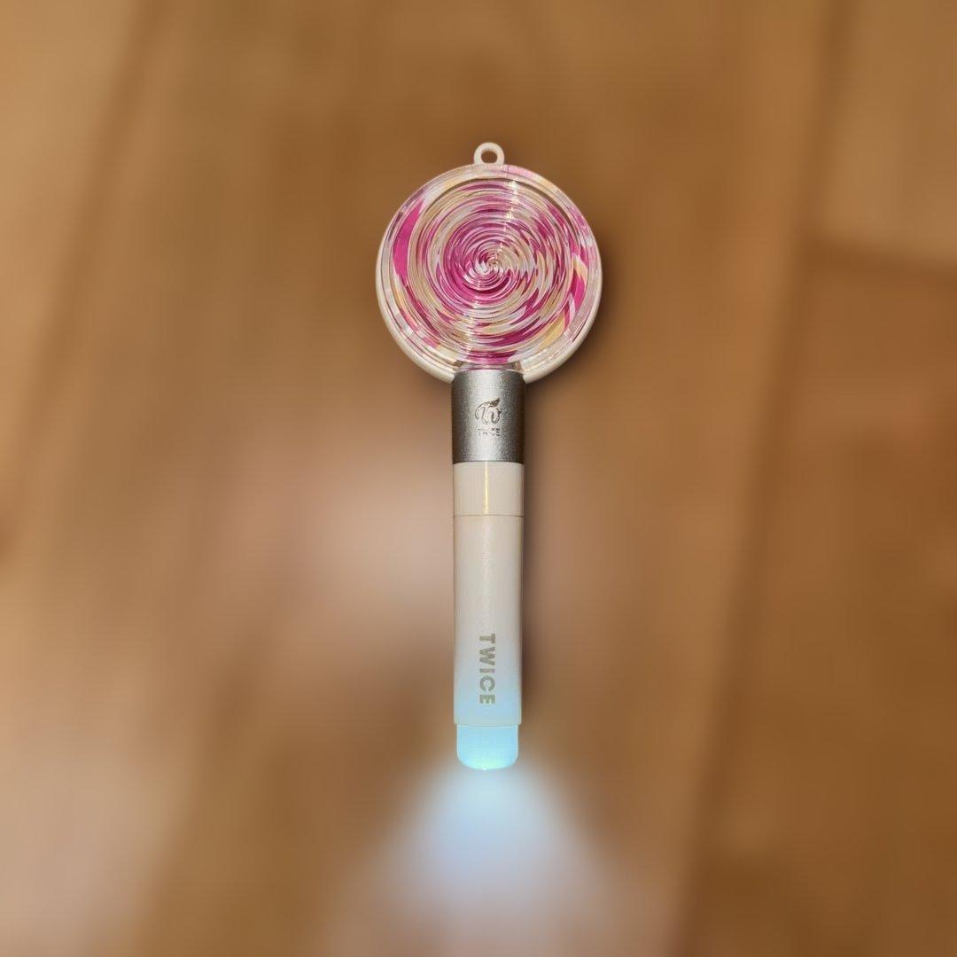 twice ミニペンライト　ボールペン　キーホルダー