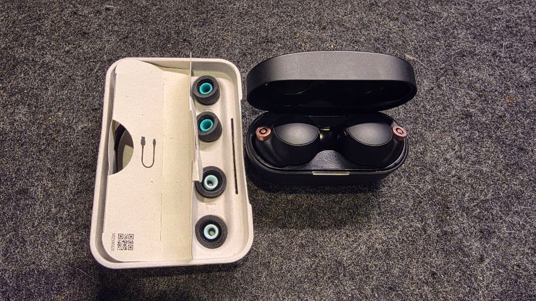 ソニー WF-1000XM4 ワイヤレスイヤホン　【バッテリー修理履歴あり】